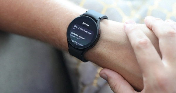 갤럭시워치4 (3).jpg